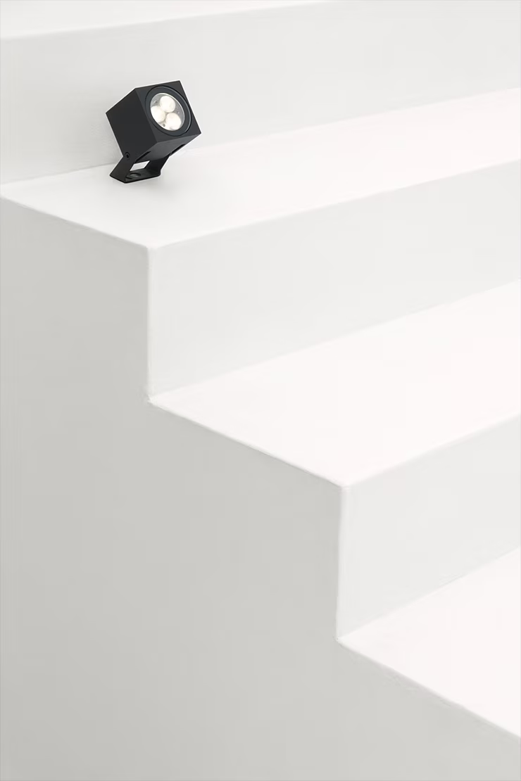 Heavy Metal Spot view 4