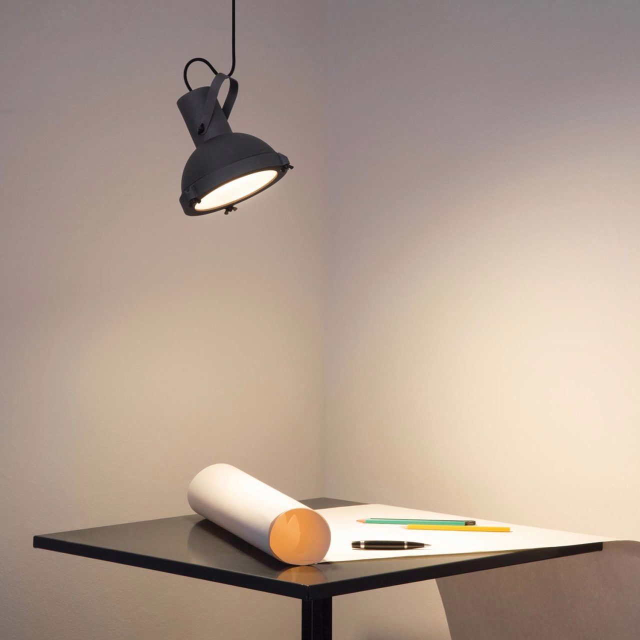 Projecteur 165 Pendant view 3